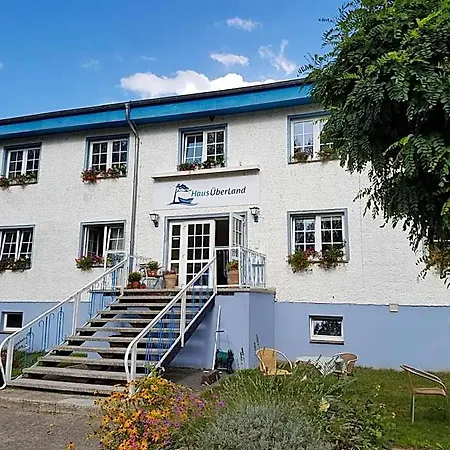 Haus Ueberland 3*