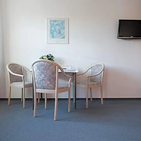 Bed & Breakfast Haus Ueberland 3*